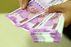 2000 रुपये के नोटों को चलन से वापस लेने का ऐलान