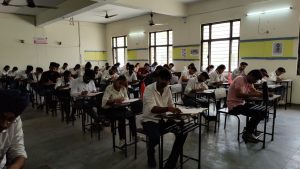 AKTU : सम सेमेस्टर परीक्षा में शामिल हुए 44968 परीक्षार्थी
