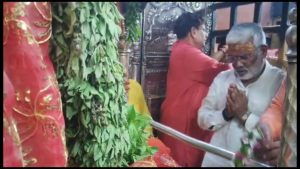 जल शक्ति मंत्री ने माँ विन्ध्यवासिनी देवी का किया दर्शन पूजन