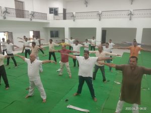 विश्व योग दिवस के अवसर पर कस्बे में हुआ योग शिविर का आयोजन