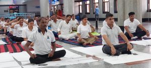 अंतर्राष्ट्रीय योग दिवस पर उत्तर रेलवे लखनऊ मंडल में हुए विविध आयोजन