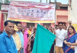 भाजपा नेत्री ने संचारी रोग नियंत्रण अभियान की रैली को दिखाई हरी झंडी
