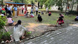 वन महोत्सव : लखनऊ विश्वविद्यालय में पेड़ लगाने की पहल ने स्वच्छ और हरित पर्यावरण को दिया बढ़ावा