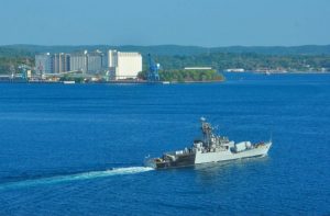 श्रीलंकाई नौसेना ने आईएनएस खंजर का किया स्वागत