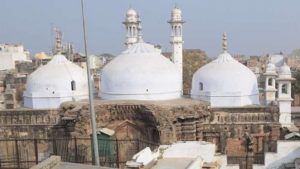 ASI की टीम ज्ञानवापी मस्जिद के तहखाने में पहुंची, हिंदू पक्ष का दावा- मस्जिद में 4 फीट की मूर्ति, कलश और त्रिशूल मिला