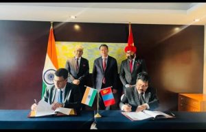 भारत-मंगोलिया मित्रता माध्‍यमिक विद्यालय के निर्माण के अनुबंध पर हस्‍ताक्षर
