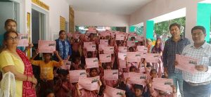 बक्शी का तालाब रेलवे स्टेशन के निकट प्राथमिक विद्यालय अर्जुनपुर में चलाया गया संरक्षा जागरूकता अभियान