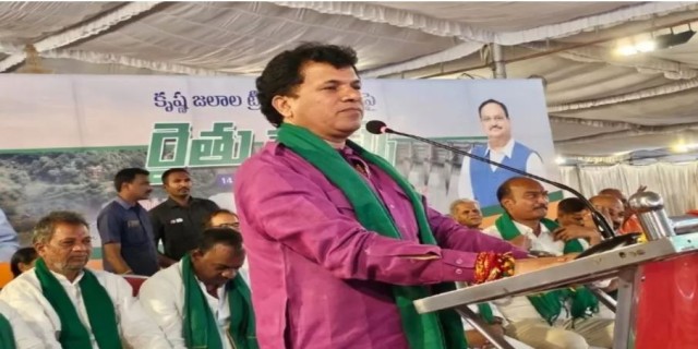 भारत में रहना है ‘भारत माता की जय’ कहना ही पड़ेगा: केंद्रीय कृषि राज्य मंत्री 