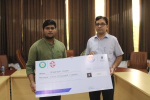 लखनऊ विश्वविद्यालय के द्वितीय परिसर में हुई लोगो मेकिंग प्रतियोगिता