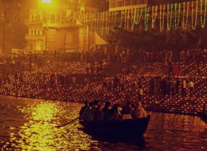देव दीपावली पर पांच लाख पर्यटकों के आने की उम्मीद अभेद्य किला होगी काशी