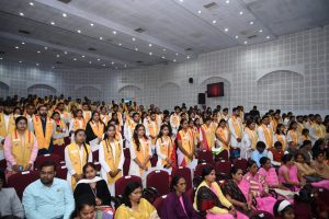 राज्यपाल के हाथों 123 स्वर्णपदक पाकर छात्रों के चेहरे खिले, दीक्षांत समारोह में 79 स्वर्णपदक के साथ छात्राओं ने मारी बाजी