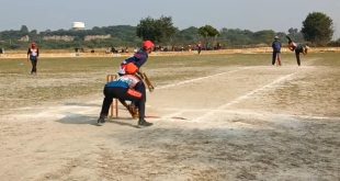 दिबियापुर प्रीमियर लीग (DPL) में फीयरलेस लीजेंड ने सुपर पावर को चार विकेट से हराया।