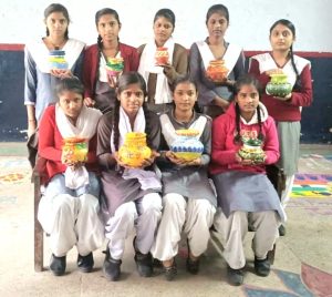 बालिका विद्यालय में मतदाता जागरूकता के लिए कलश एवं रंगोली प्रतियोगिता का आयोजन