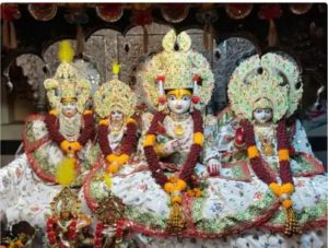 नये साल पर राम नगरी में राम नाम की रही गूंज, श्रद्धालुओं ने विभिन्न मंदिरों में पूजा अर्चना किया