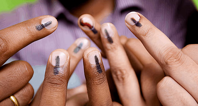 दिल्ली में एक लाख से अधिक बढ़े युवा मतदाता, पंजीकरण के लिए चलाया गया विशेष अभियान