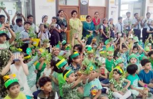 सीएमएस छात्रों ने मनाया वन महोत्सव धरती को हरा-भरा रखने का दिया संदेश