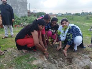 पौधे लगाना और उनका संरक्षण सर्व समाज की जिम्मेदारी है- योगेश शुक्ला