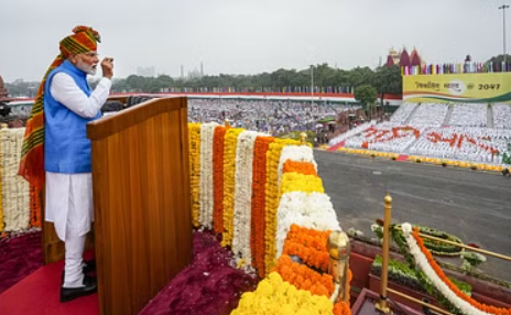 '140 करोड़ भारतीय बांग्लादेशी हिंदुओं की सुरक्षा को लेकर चिंतित', स्वतंत्रता दिवस पर बोले PM
