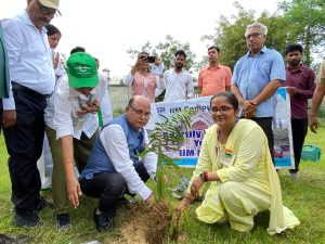 भाषा विश्वविद्यालय में मनाया गया स्वतंत्रता दिवस