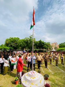 भाषा विश्वविद्यालय में मनाया गया स्वतंत्रता दिवस