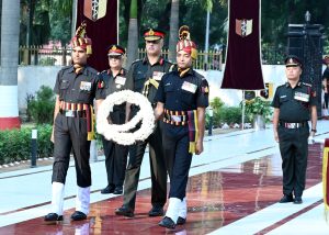 लेफ्टिनेंट जनरल शिवेंद्र सिंह ने सेना चिकित्सा कोर और लखनऊ कमांडेंट के रूप में पदभार संभाला