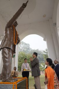 मीडिया की नकारात्मक और अनुचित रिपोर्टिंग अधिक नुकसान पहुंचाती है- सतीश महाना