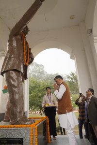 मीडिया की नकारात्मक और अनुचित रिपोर्टिंग अधिक नुकसान पहुंचाती है- सतीश महाना