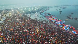 पौष पूर्णिमा स्नान के साथ महाकुंभ की शुरुआत, अबतक 35 लाख श्रद्धालुओं ने लगाई संगम में डुबकी 