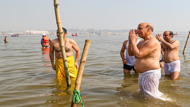 महाकुंभ में संगम स्नान करना मेरा सौभाग्य, भारतीयता को समझना है तो महाकुंभ में आइए