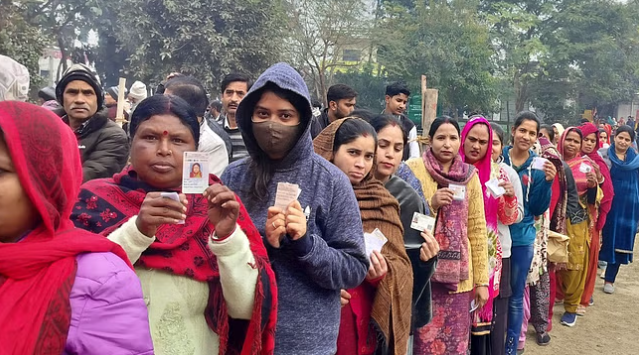 जनता का फैसला पेटी में बंद, कल खुलेगा किस्मत का ताला, किसके सिर सजेगा ताज; जानें कहा कितनी वोटिंग