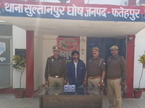 तमंचे के साथ युवक चढ़ा पुलिस के हत्थे