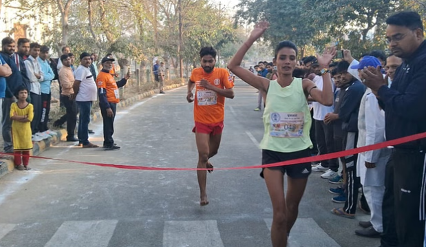 Progress Marathon : मुरादाबाद में दौड़ प्रतियोगिता, स्वास्थ्य जागरूकता की अनूठी पहल, जीते तो खिले चेहरे